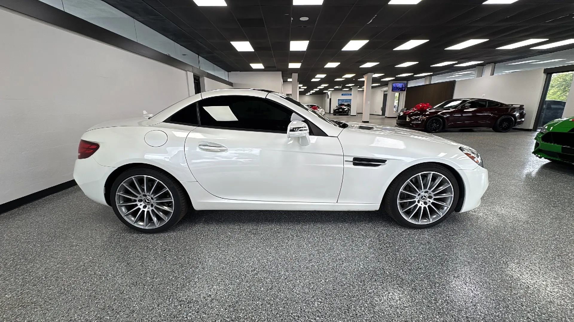 Used 2020 Mercedes-Benz SLC 300 image 8