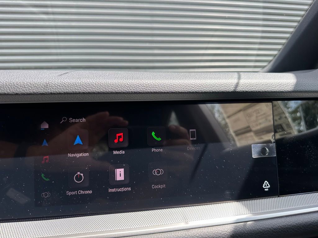 Used 2025 Porsche Cayenne E-Hybrid Coupe image 28