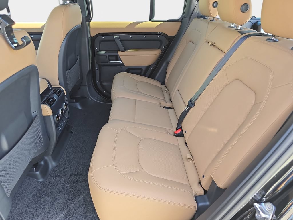 New 2026 Land Rover Defender 110 X-Dynamic SE AWD/4WD image 15