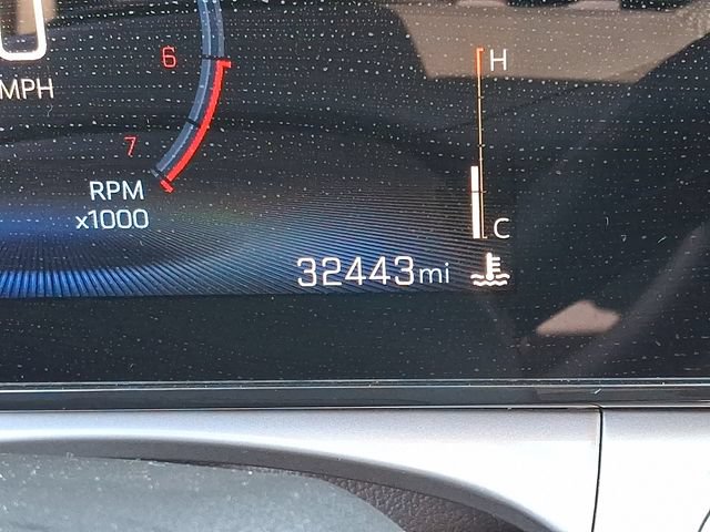Used 2025 Chevrolet Trax LT FWD image 20