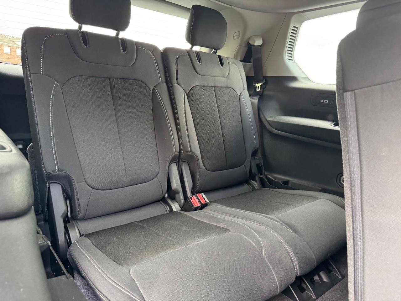 Used 2021 Jeep Grand Cherokee L Laredo w/ Luxury Tech Group I image 11