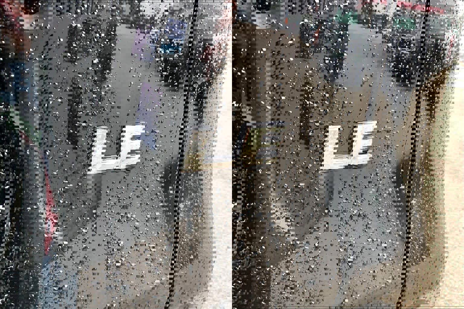 Used 2025 Toyota RAV4 LE FWD image 10