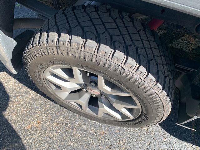 Used 2018 GMC Sierra 1500 SLT AWD/4WD image 5