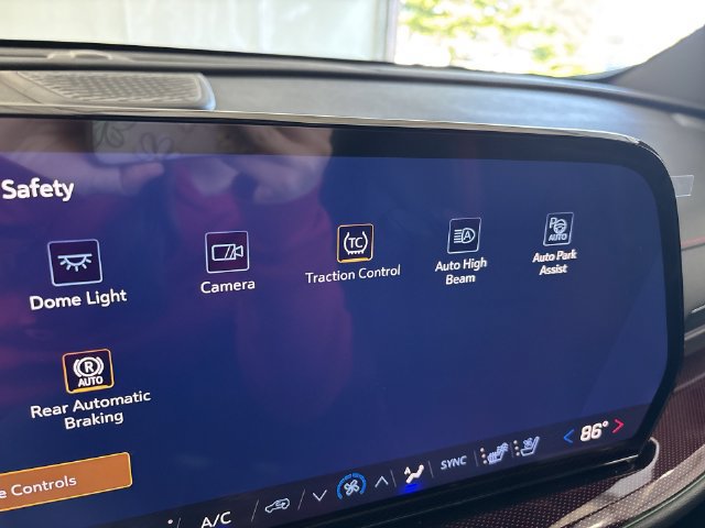 New 2027 Chevrolet Traverse RS AWD/4WD image 37