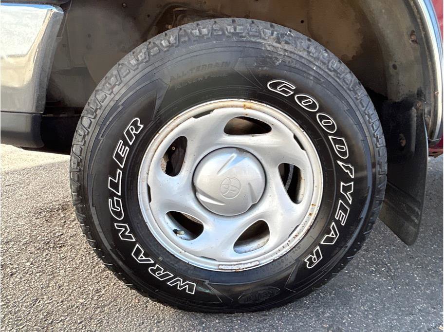 Used 2002 Toyota Tundra SR5 image 21