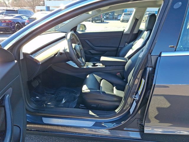 Used 2019 Tesla Model 3 Long Range image 17