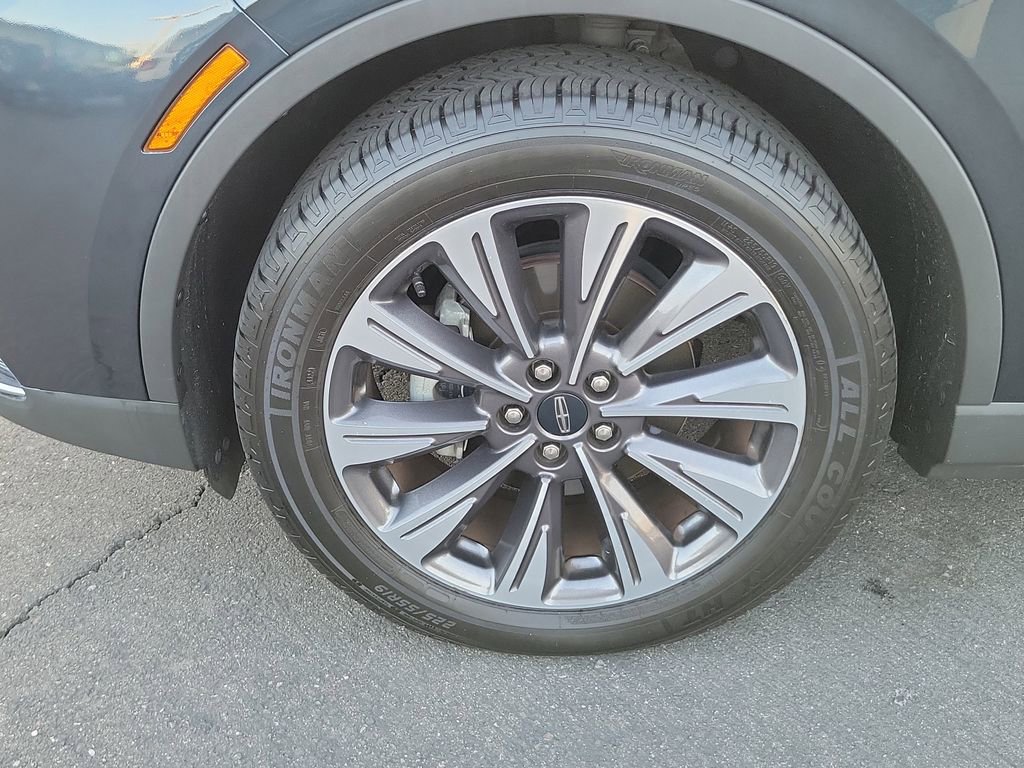 Used 2020 Lincoln Corsair Reserve image 27