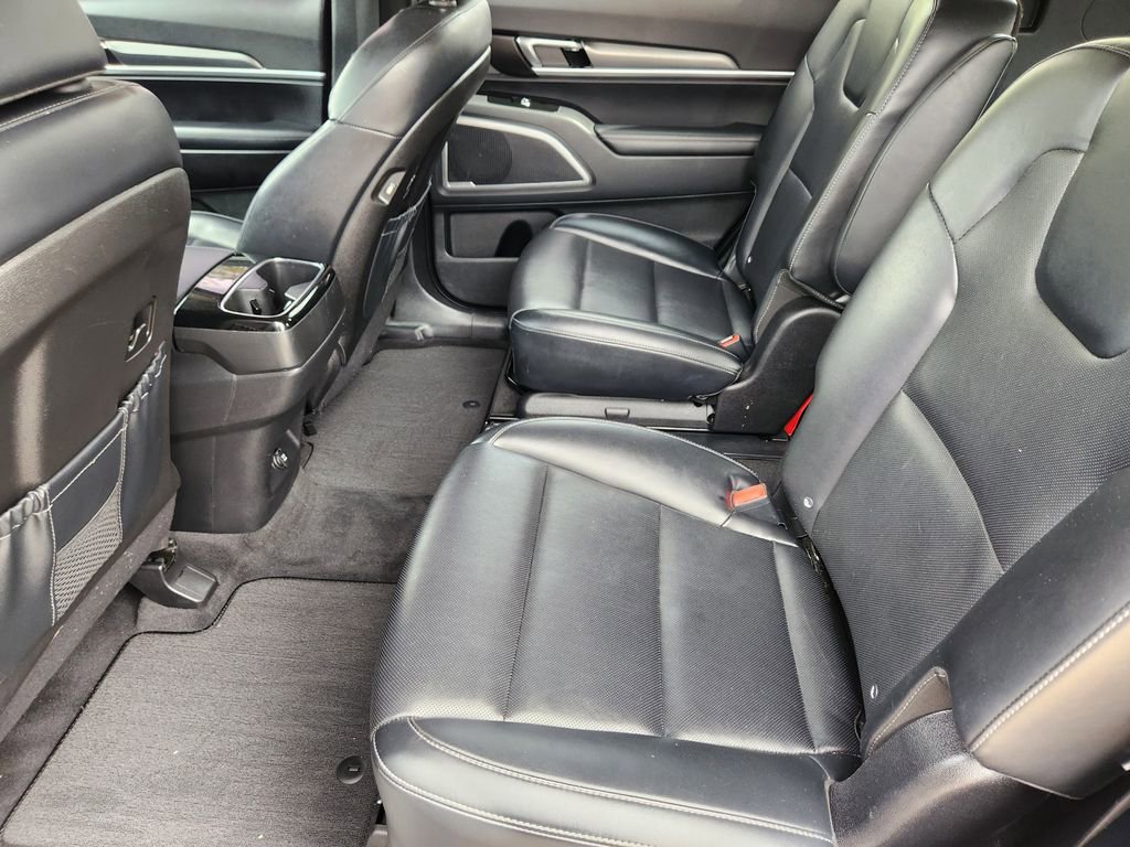 Used 2022 Kia Telluride S FWD image 29