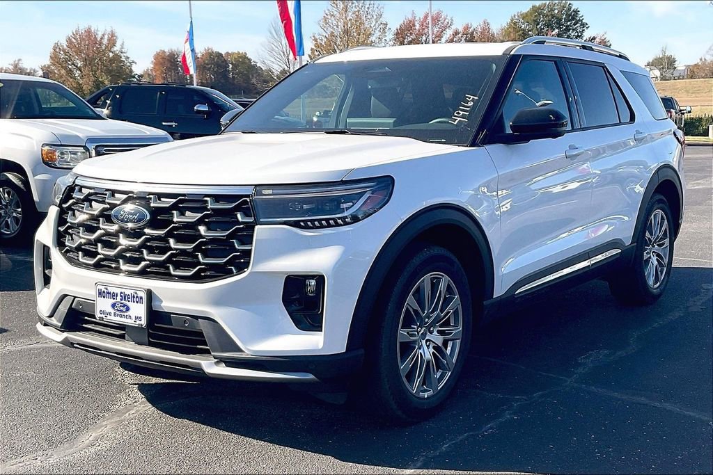 New 2025 Ford Explorer Platinum image 2