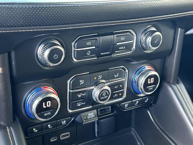 Used 2021 GMC Yukon AT4 w/ Technology Package AWD/4WD image 13