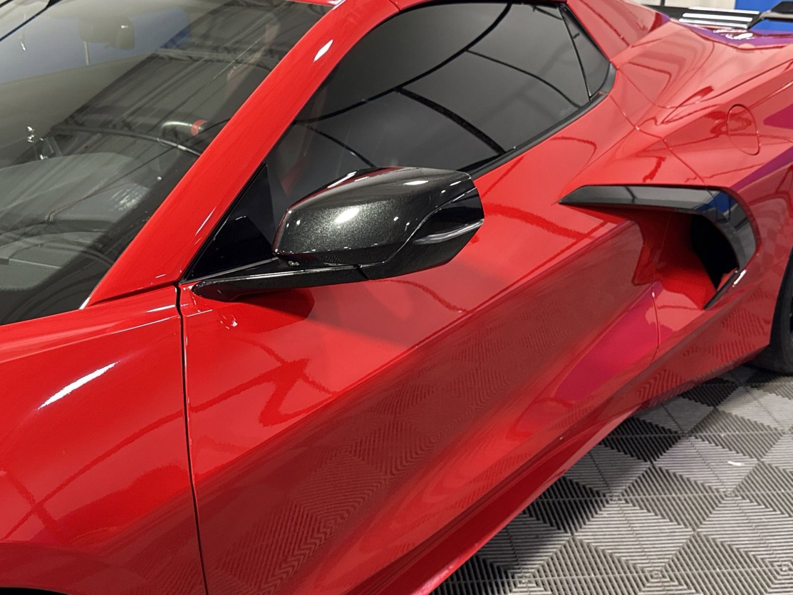 Used 2022 Chevrolet Corvette Stingray Convertible w/ Z51 Performance Package image 39