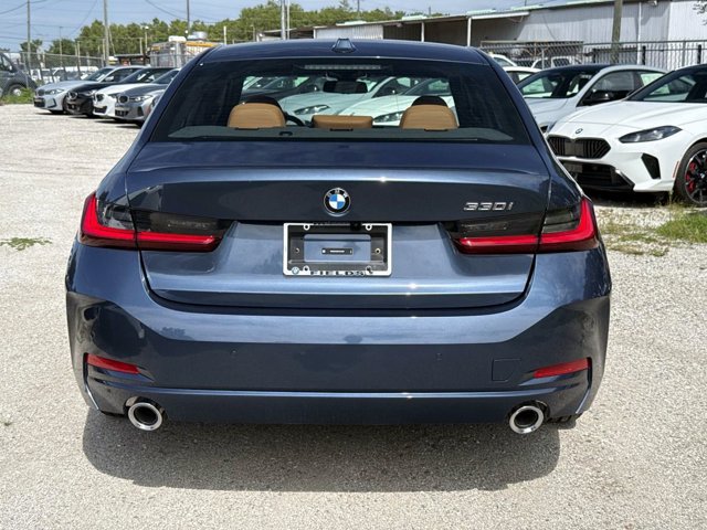 New 2026 BMW 330i Sedan w/ Convenience Package RWD image 4