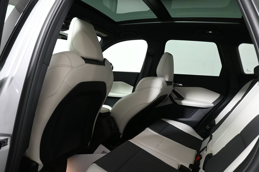 New 2027 BMW X1 xDrive28i AWD/4WD image 27