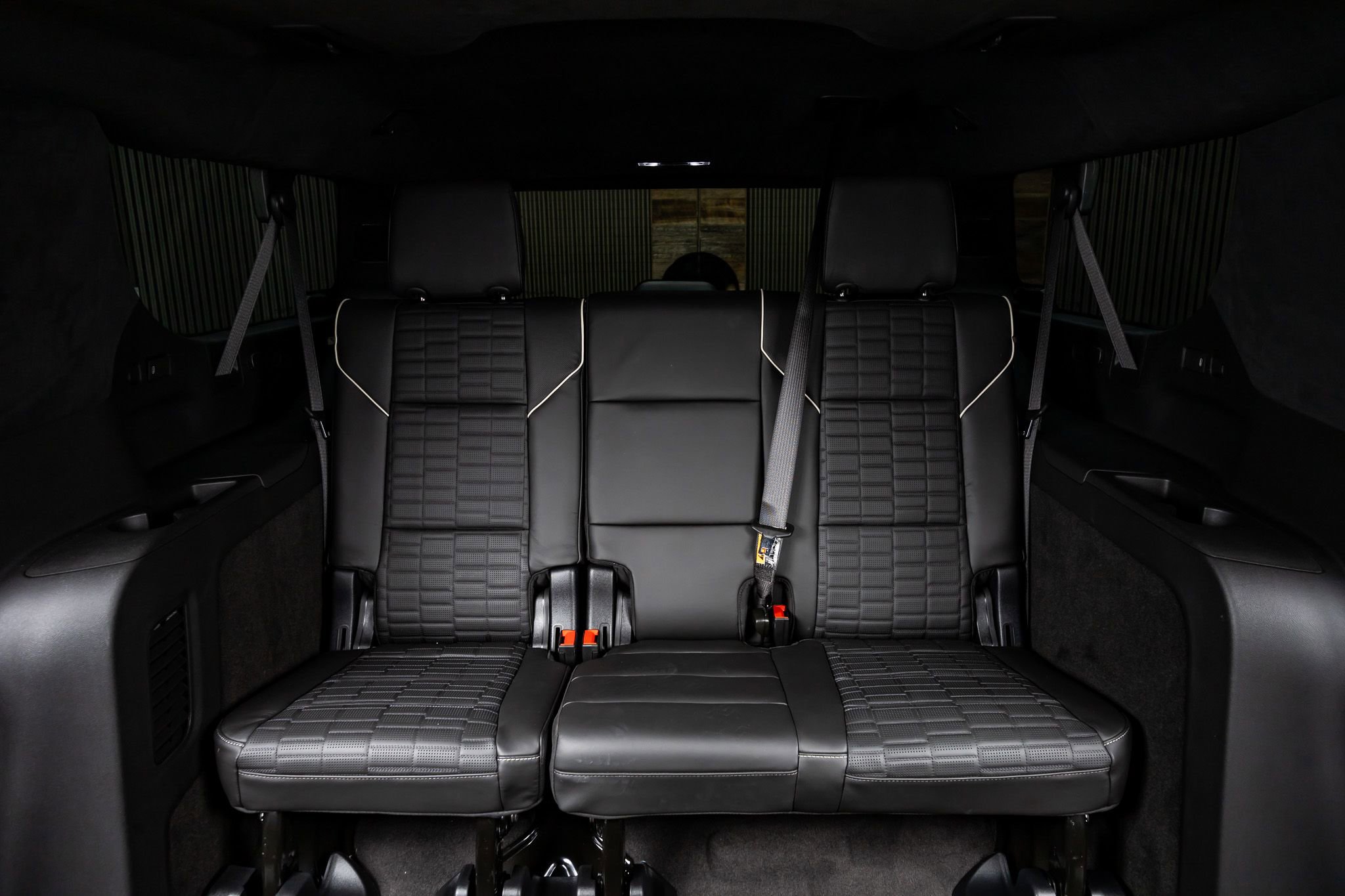 Used 2026 Cadillac Escalade ESV V image 36
