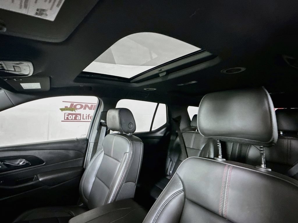 Used 2023 Chevrolet Traverse RS AWD/4WD image 11