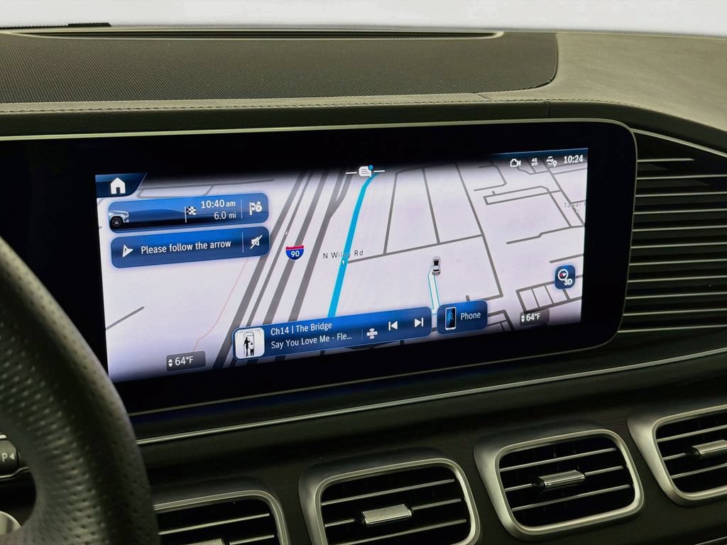 Used 2025 Mercedes-Benz GLS 580 4MATIC image 13