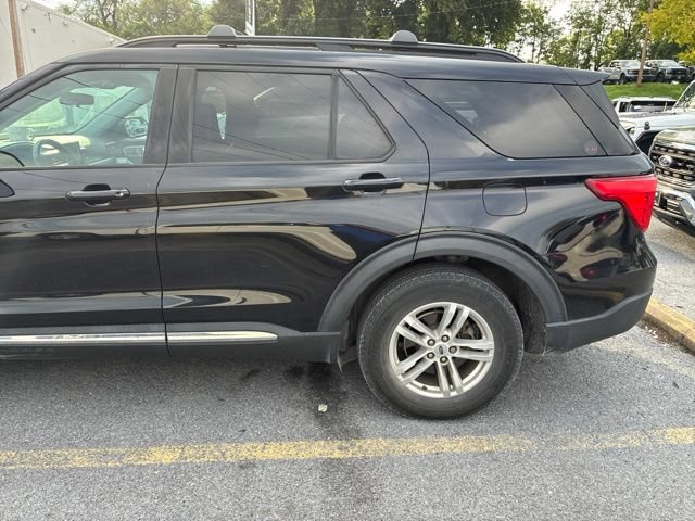 Certified 2021 Ford Explorer XLT w/ Class III Trailer Tow Package AWD/4WD image 2
