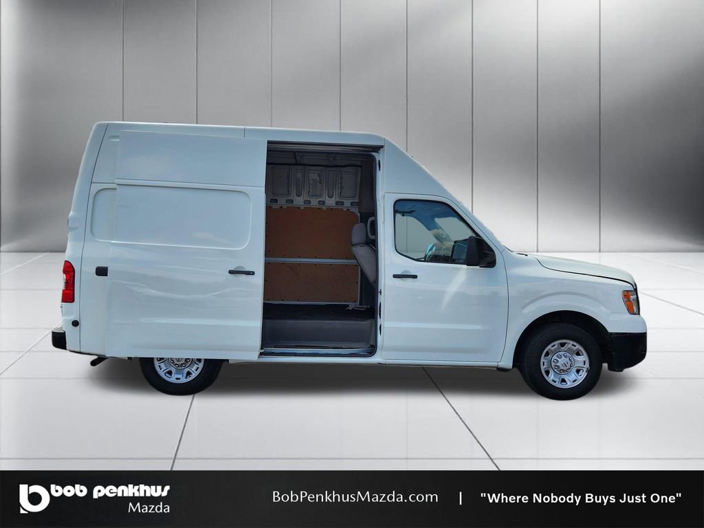 Used 2020 Nissan NV 2500 SV RWD image 31