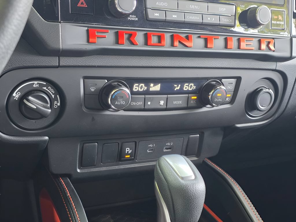 Used 2025 Nissan Frontier PRO-4X AWD/4WD image 26