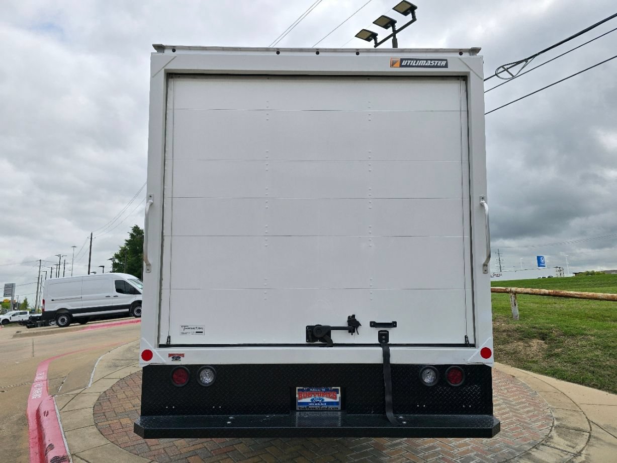 New 2026 Ford E-450 and Econoline 450 Super Duty w/ Power Equipment Group RWD image 5