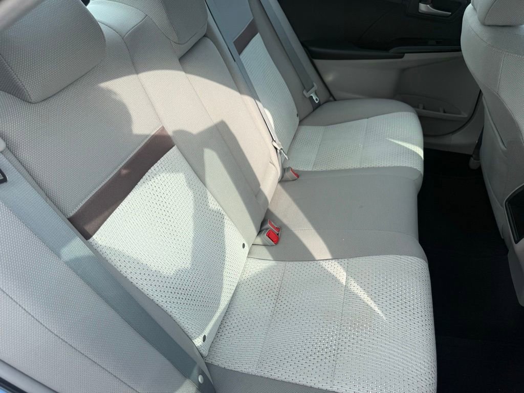 Used 2012 Toyota Camry LE image 39