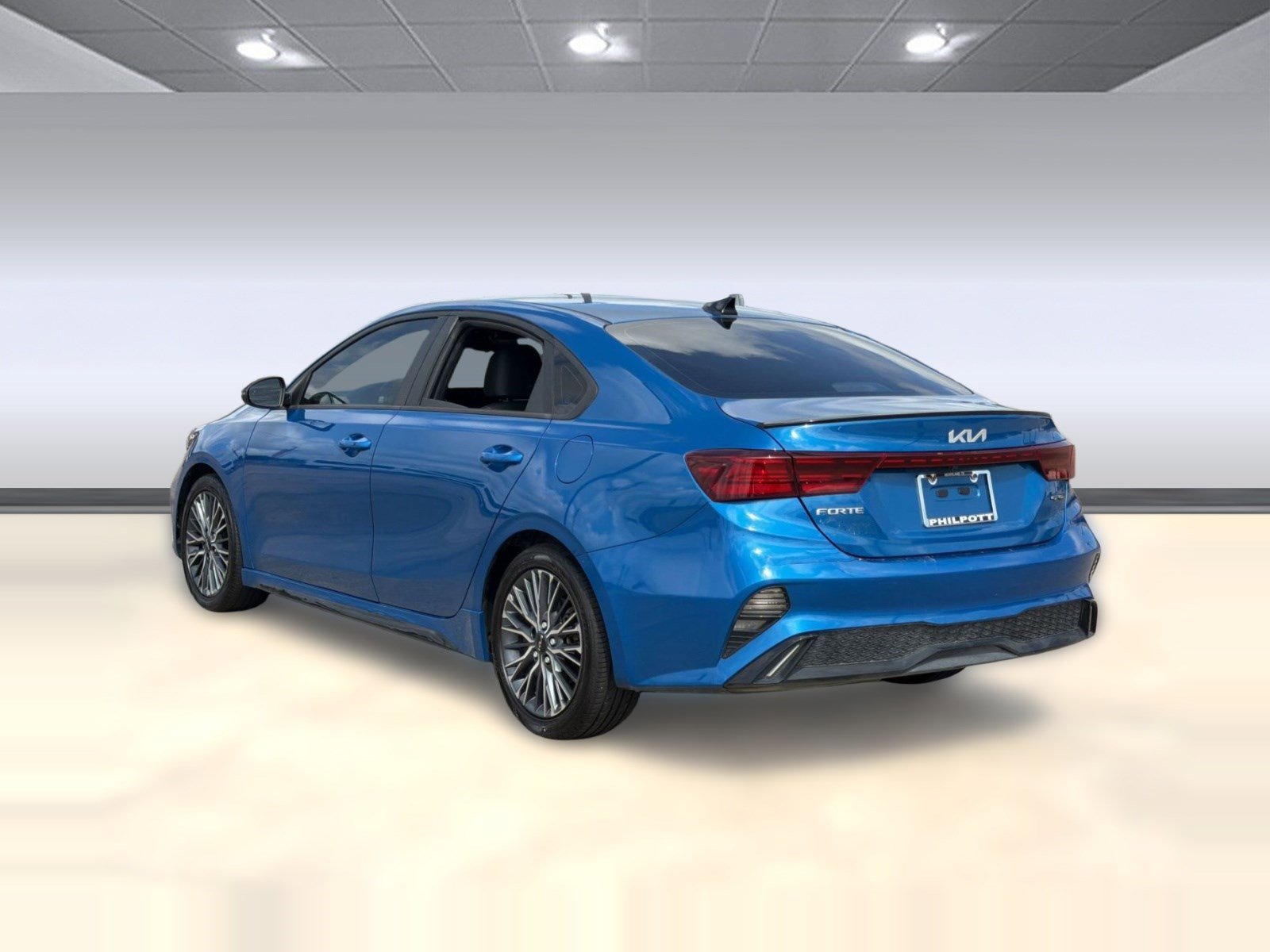 Used 2023 Kia Forte GT-Line w/ GT-Line Technology Package image 3