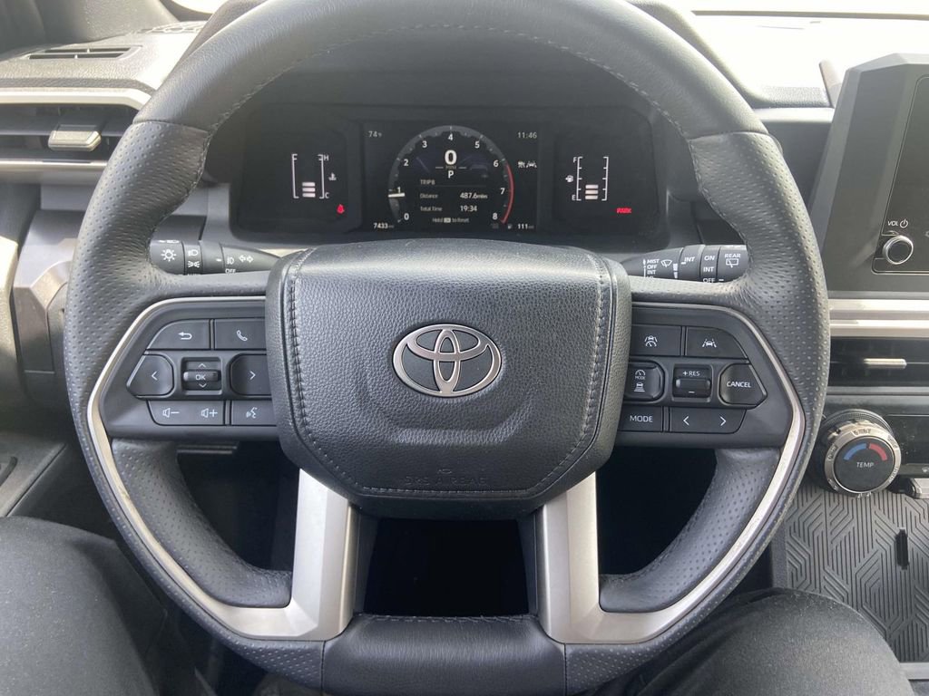 Used 2025 Toyota 4Runner SR5 image 35