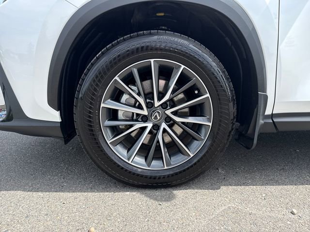 Used 2024 Lexus NX 350h AWD image 29