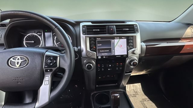 Used 2022 Toyota 4Runner Limited RWD image 10