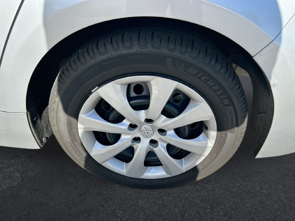 Used 2024 Toyota Corolla LE FWD image 10