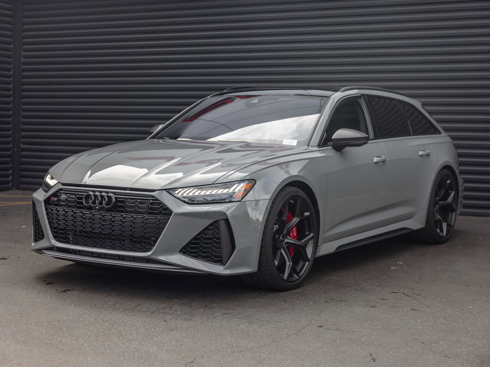 Used 2026 Audi RS 6 performance image 1