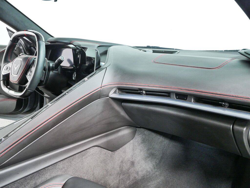 Used 2024 Chevrolet Corvette Z06 RWD image 20