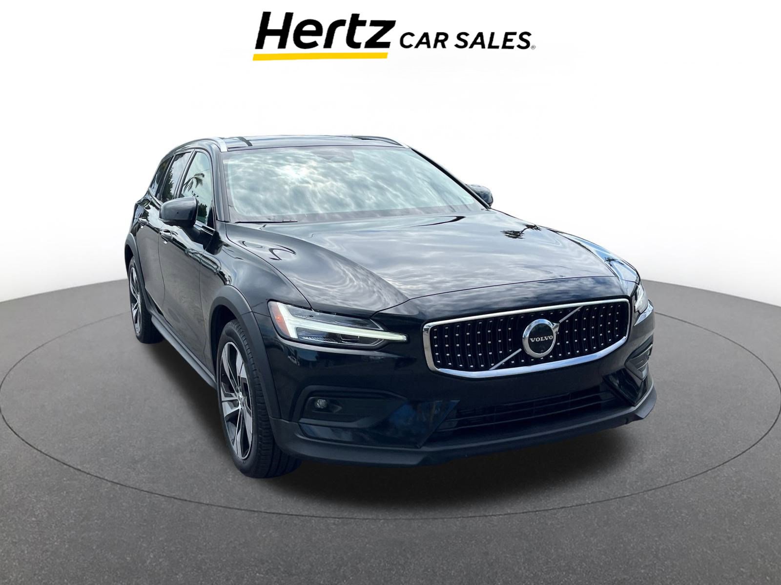 Used 2025 Volvo V60 B5 Cross Country Plus