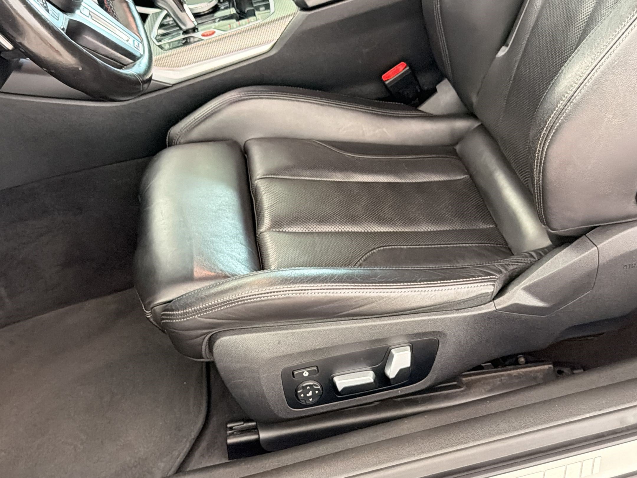 Used 2023 BMW M4 xDrive Competition w/ Executive Package AWD/4WD image 14