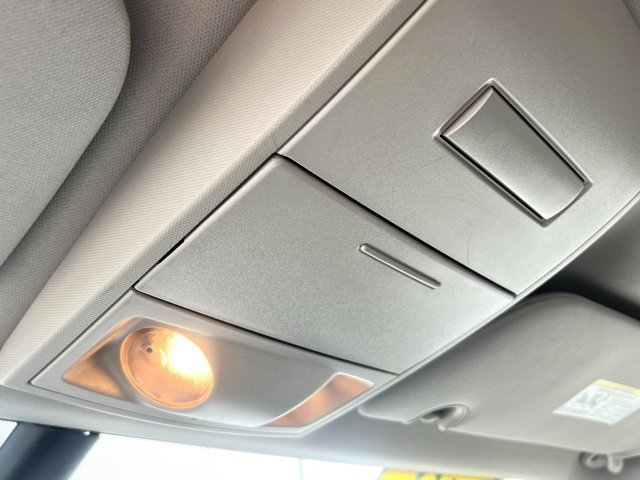 Used 2019 Dodge Grand Caravan SE w/ UConnect Hands-Free Group image 21