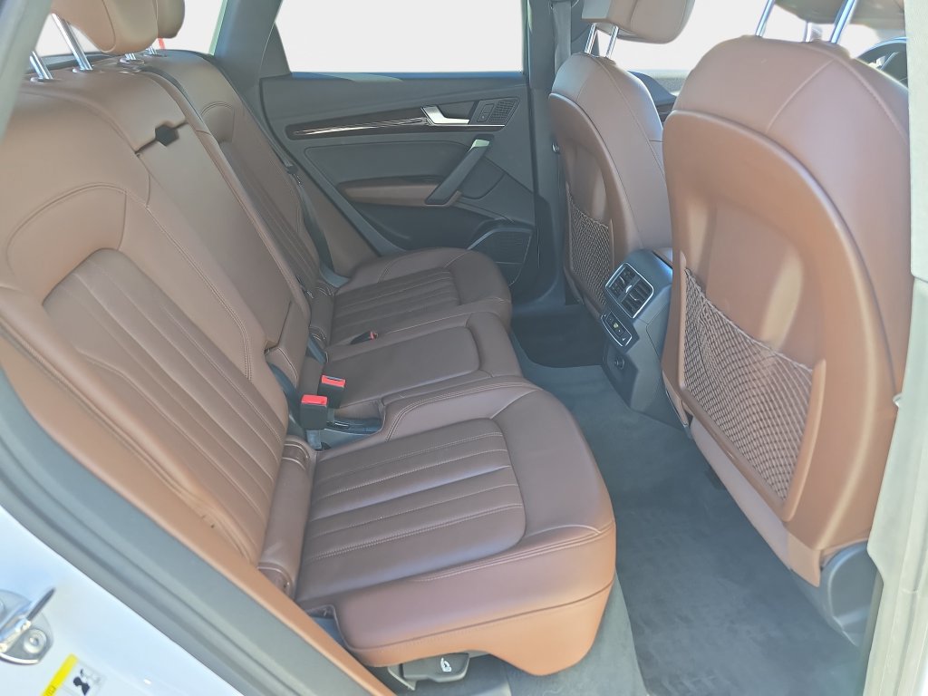 Used 2018 Audi Q5 2.0T Premium Plus w/ Premium Plus Package AWD/4WD image 13