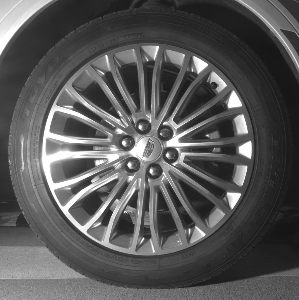 Used 2018 Cadillac XT5 Platinum w/ Driver Assist Package image 12