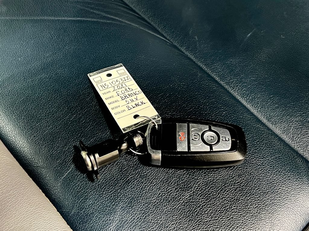 Used 2021 Ford Bronco Outer Banks AWD/4WD image 38