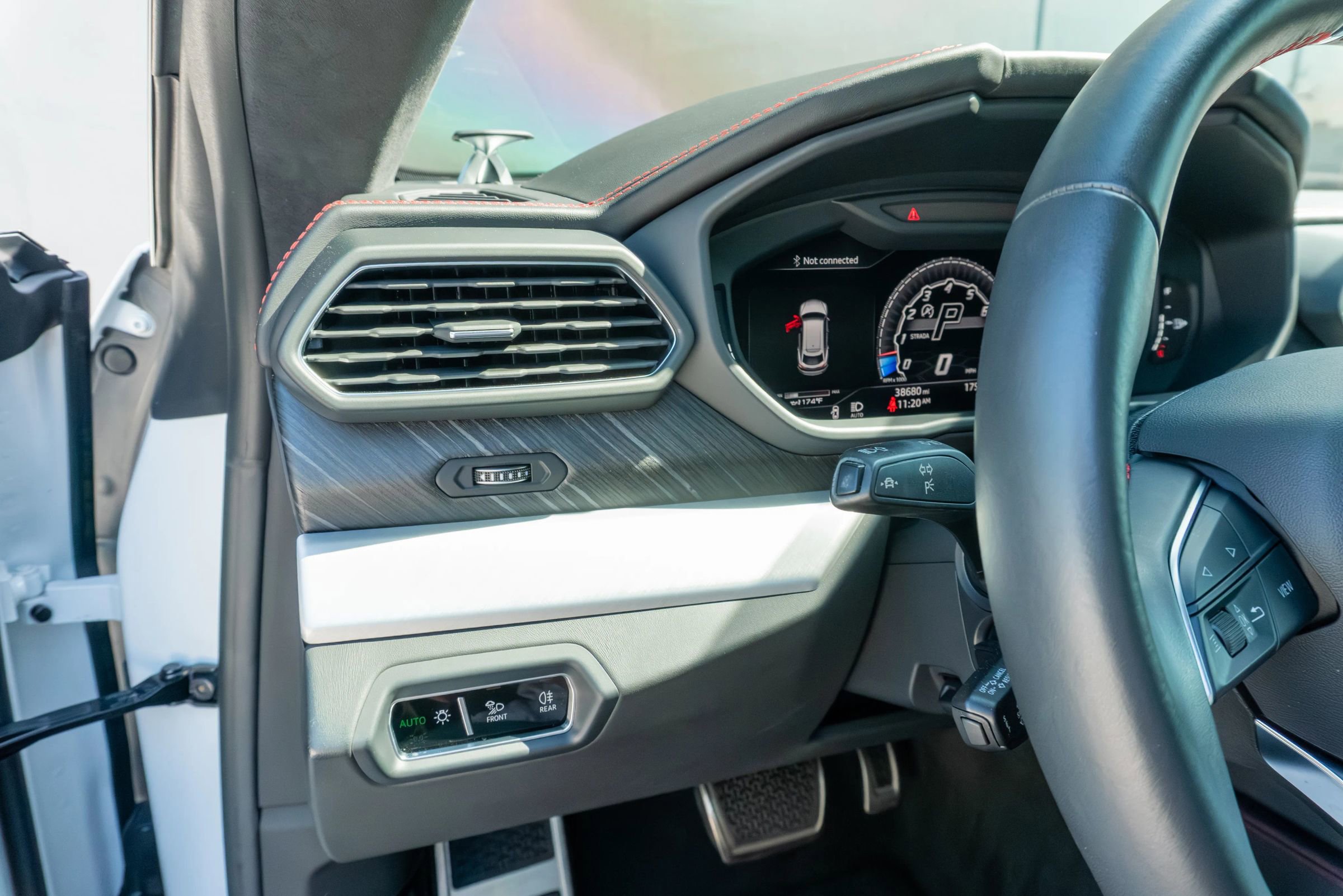 Used 2021 Lamborghini Urus image 69