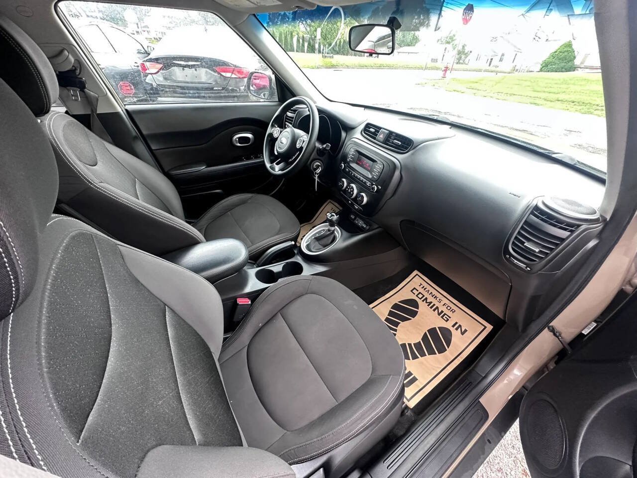 Used 2016 Kia Soul FWD image 15