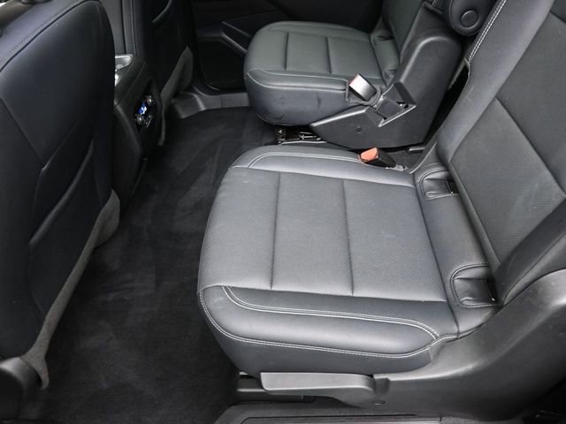 Used 2025 Chevrolet Traverse LT image 22