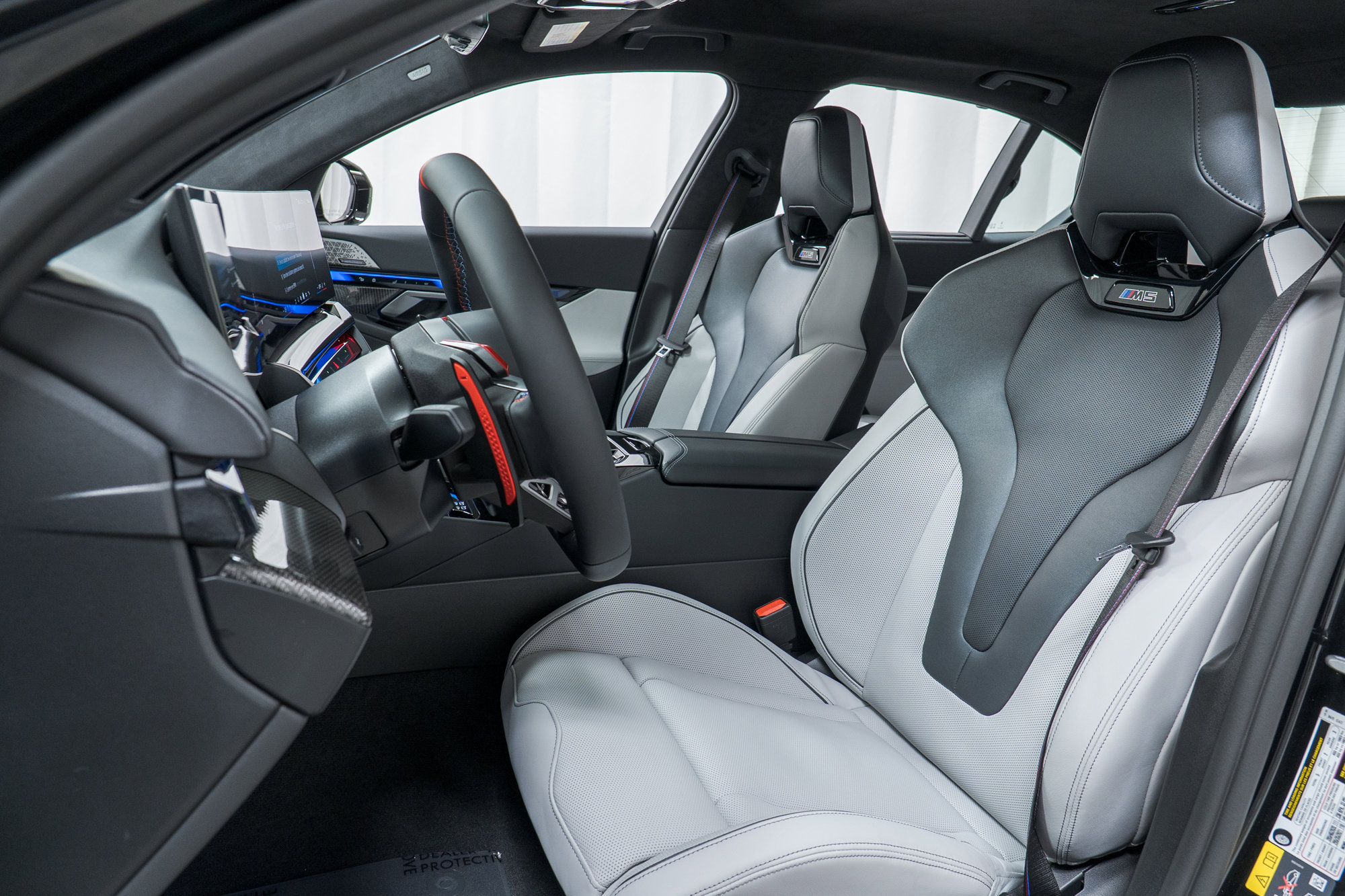 Used 2026 BMW M5 w/ Carbon Package image 13