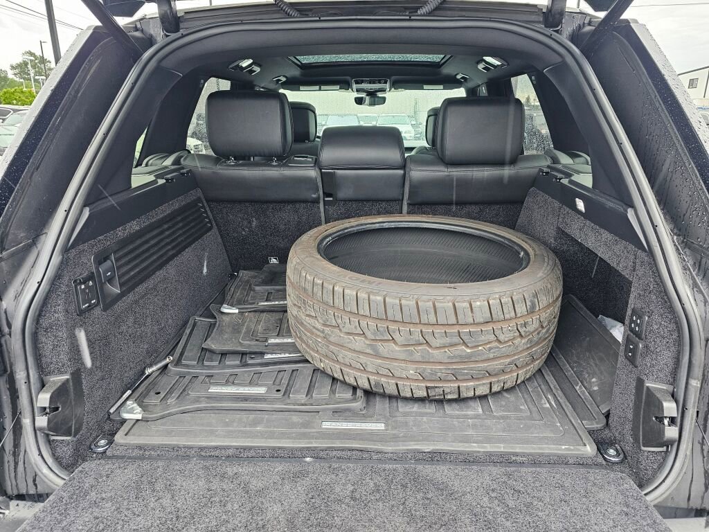 Used 2019 Land Rover Range Rover Supercharged AWD/4WD image 16
