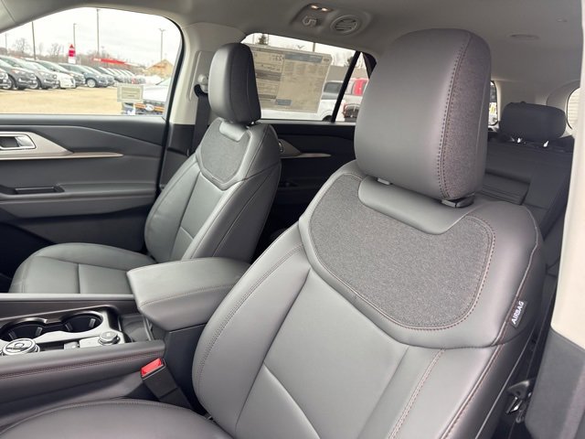 New 2026 Ford Explorer Active w/ Active Comfort Package image 24