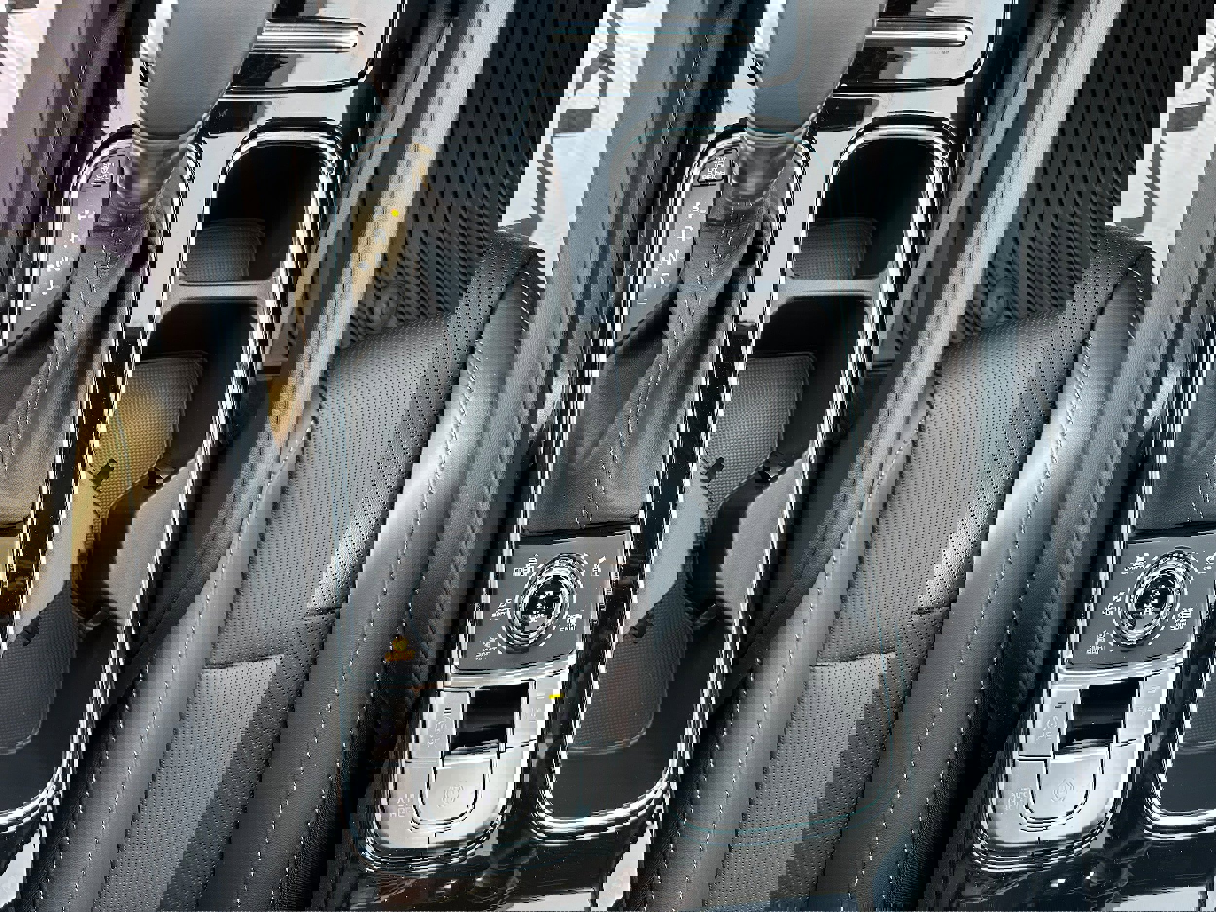 New 2025 Kia Telluride S image 41