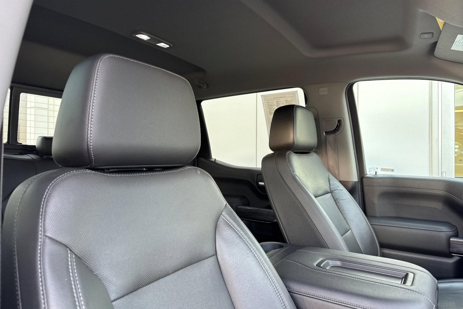 Used 2019 Chevrolet Silverado 1500 LTZ w/ LTZ Convenience Package image 16