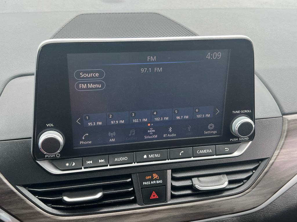 Used 2025 Nissan Altima 2.5 SV FWD image 29