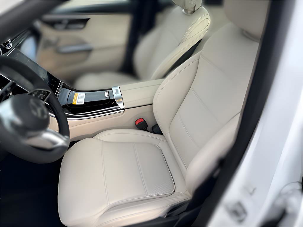 New 2026 Mercedes-Benz C 300 4MATIC Sedan image 11