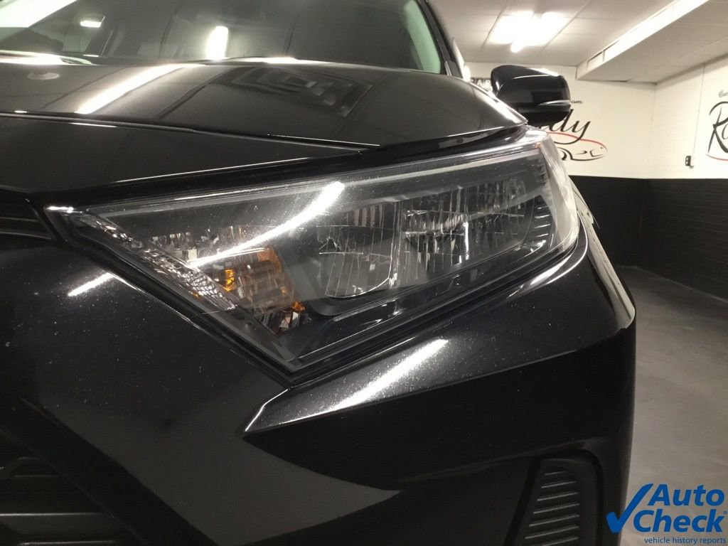 Used 2022 Toyota RAV4 LE AWD/4WD image 17