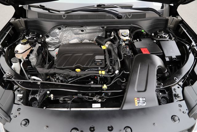 Used 2025 Chevrolet Trax LS image 3